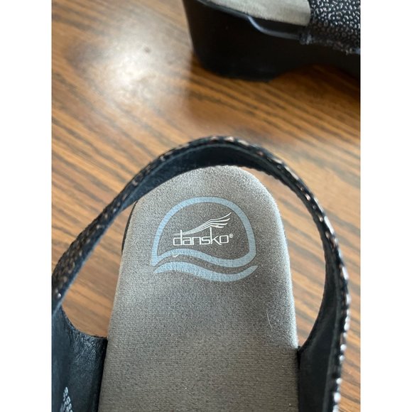 Dansko woman’s black shimmery Velcro closure sandals - Picture 5 of 7